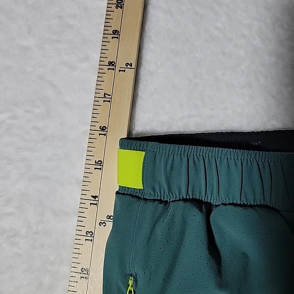 Rhone Barry's Swim Trunks Extra Large Green Lined‎ Drawstring Zip Pockets Logo